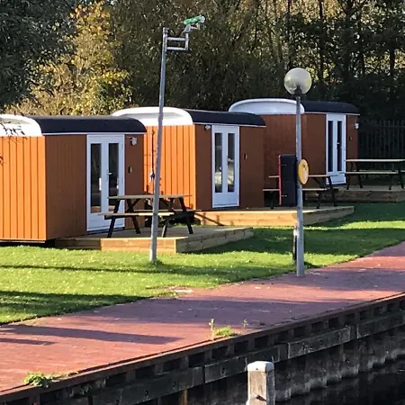 Marinaparcs Bådhotel Naarden